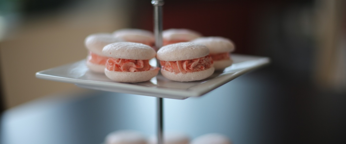 Header erdbeer wasabi macarons
